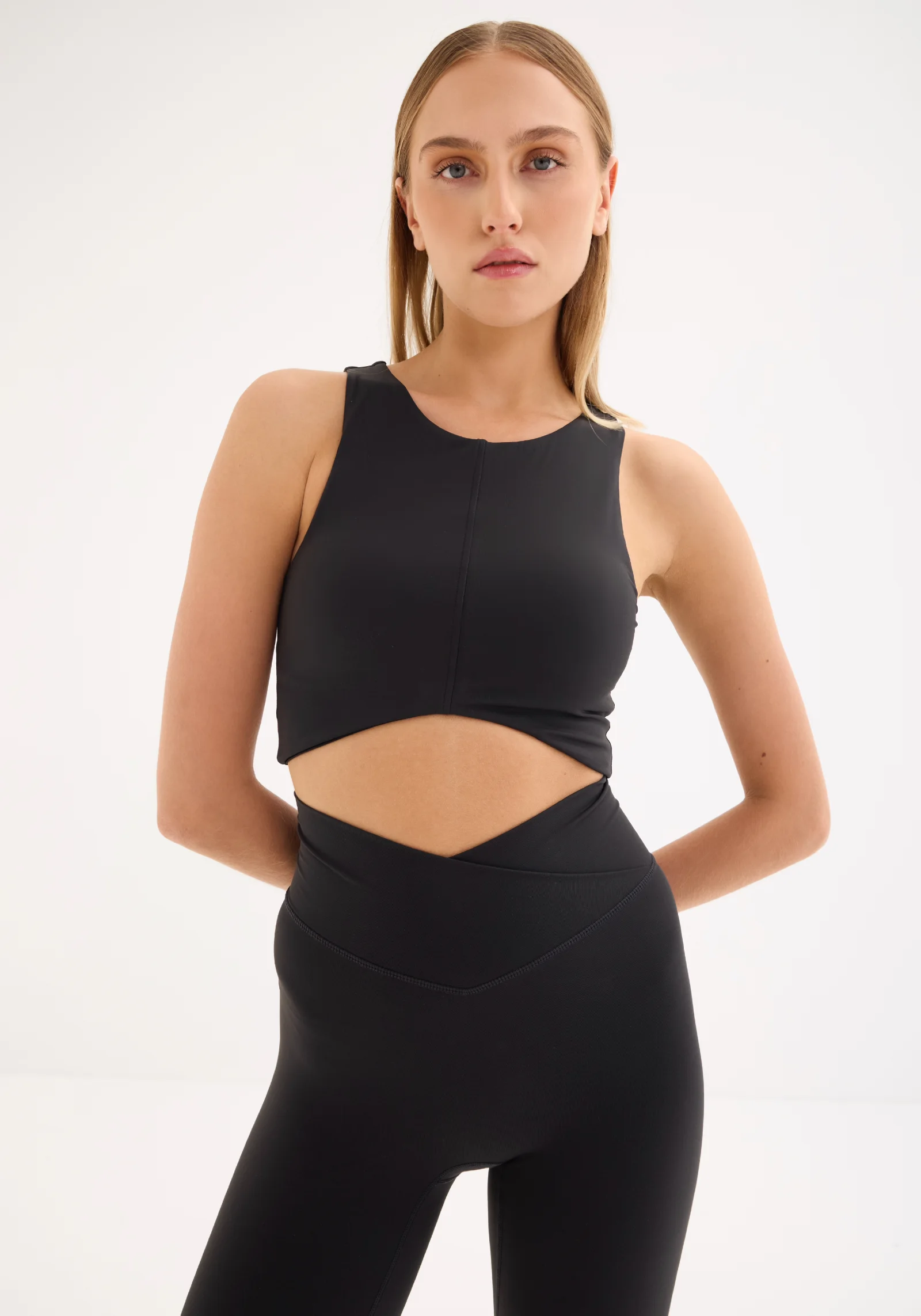 Bia Studios Contour Sports Bra in Black – sculpted women's gym bra Dubai
